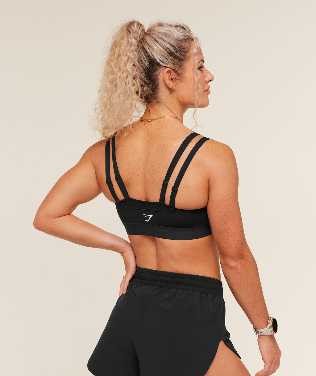 Interval Seamless Medium Support Sports Bra Black