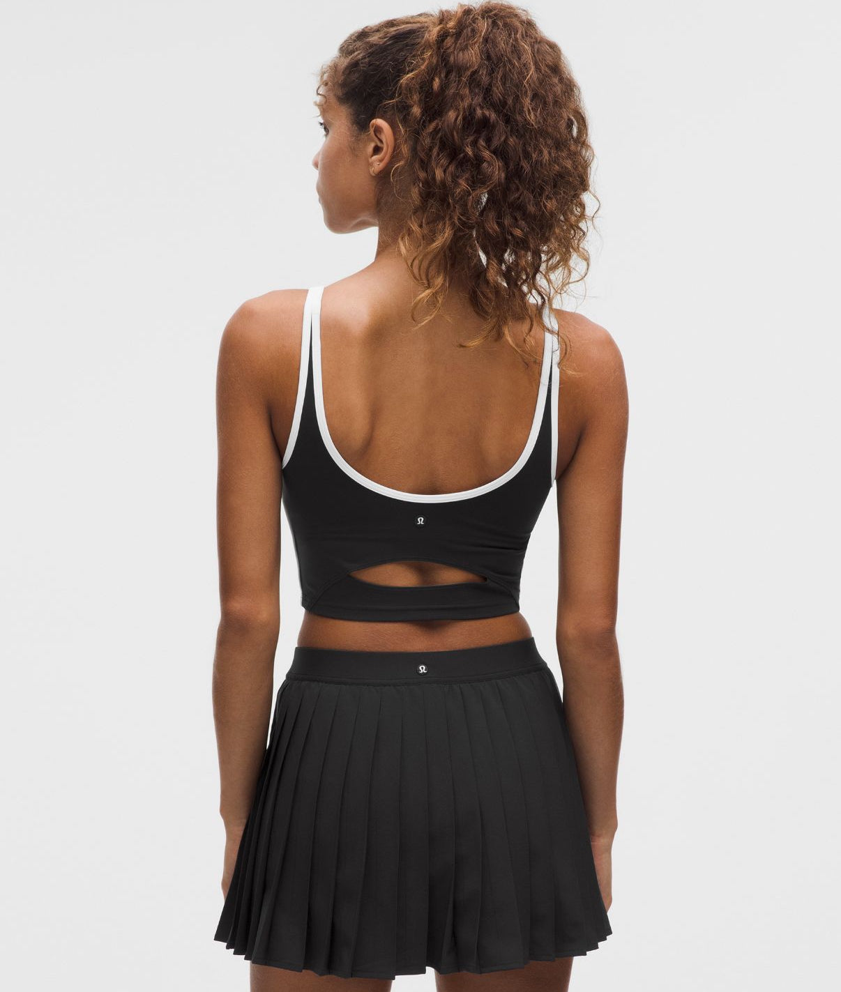 Scoop-Neck Cutout Tennis Tank Top Medium Support B/C Cup Black/White