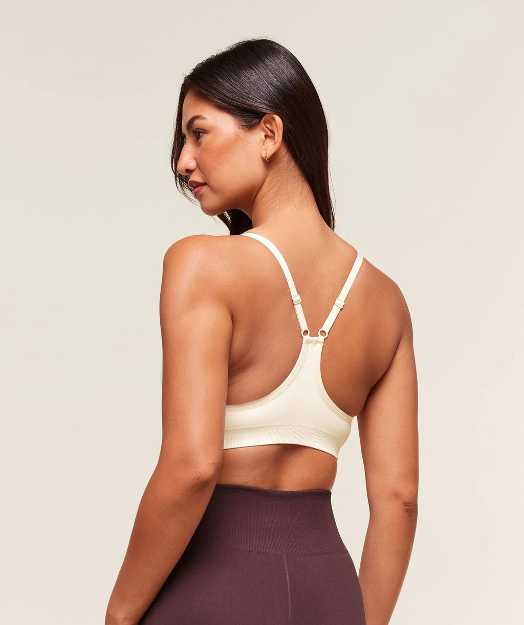 Everyday Seamless Racerback Sports Bra Soft White