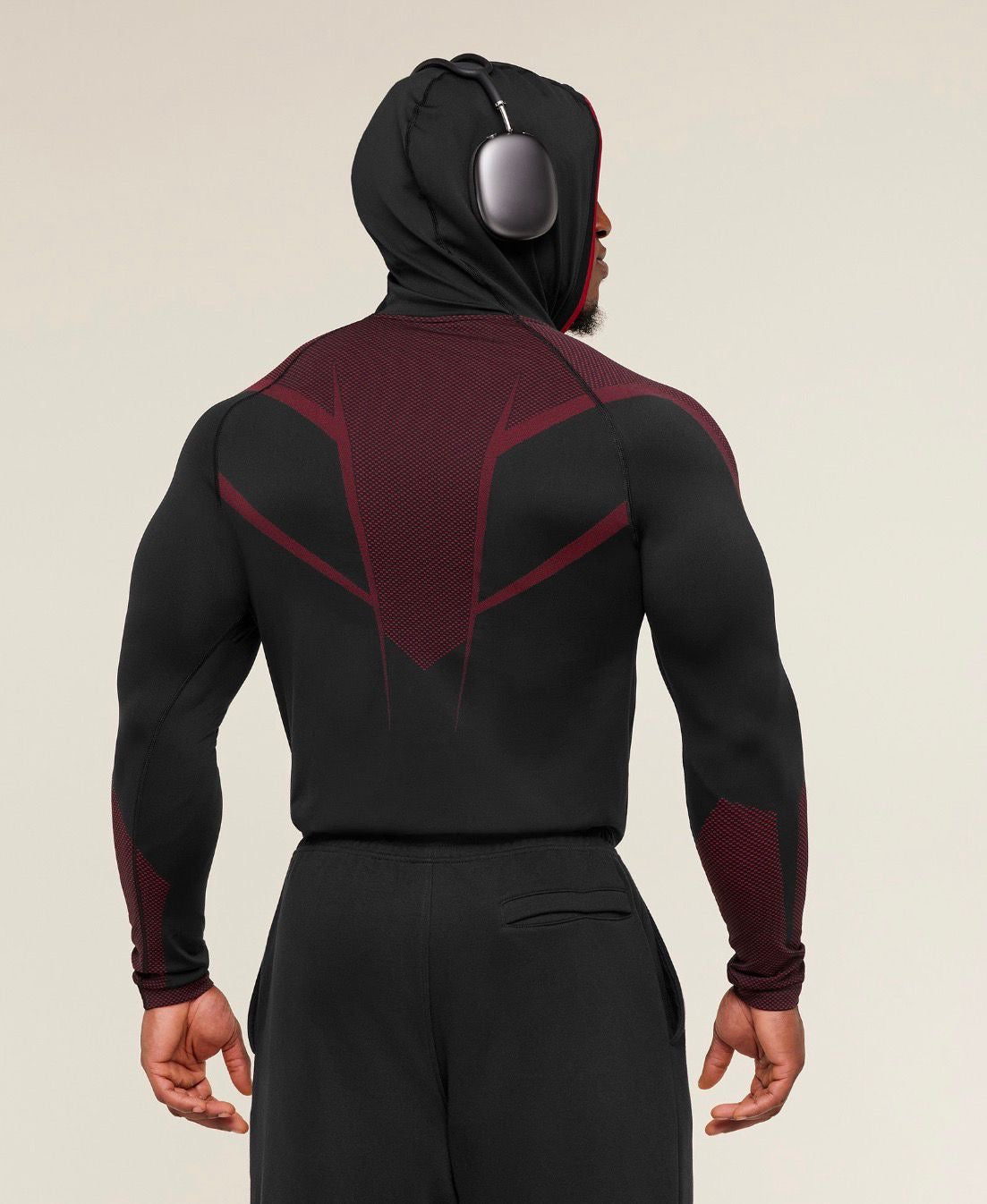 Onyx 5.0 Seamless Hoodie Black/Carmen Red – Shape Up Beirut Onyx 5.0 Seamless Hoodie Black/Carmen Red – Shape Up Beirut